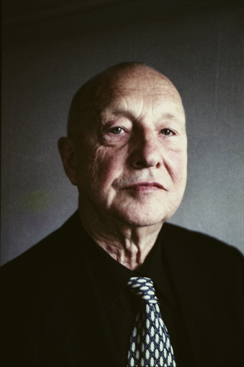 http://www.sofieamalieklougart.dk/files/gimgs/13_georgbaselitznet.jpg